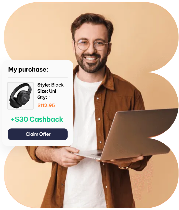 Custmoer on laptop receiving cashback